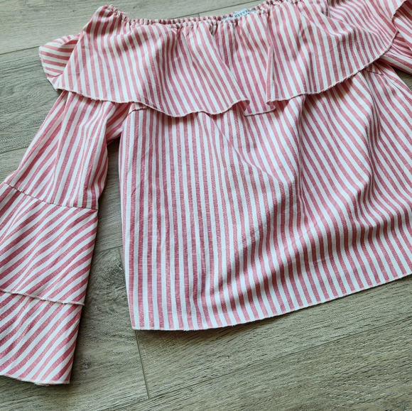 Hyfve Pink Striped Shirt Womens Medium Layered Bell Sleeve Off The Shoulder Top - Picture 2 of 9